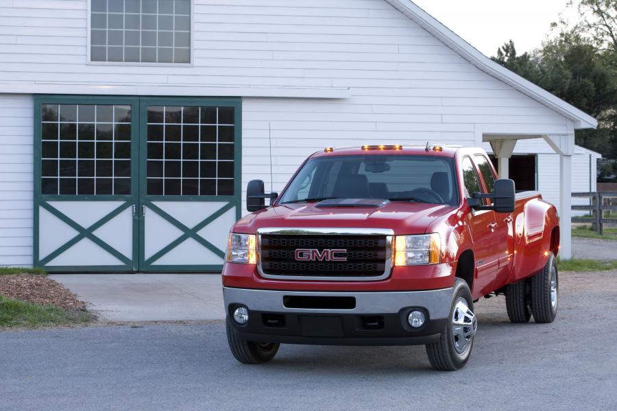  GMC Sierra 3500 HD SLT 2011 года  (фото 7 из 9)